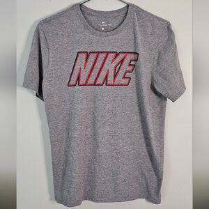 Me Nike Gray Short Sleeve Tee with Iconic Logo. Size Large. GREAT 4 A BUNDLE!